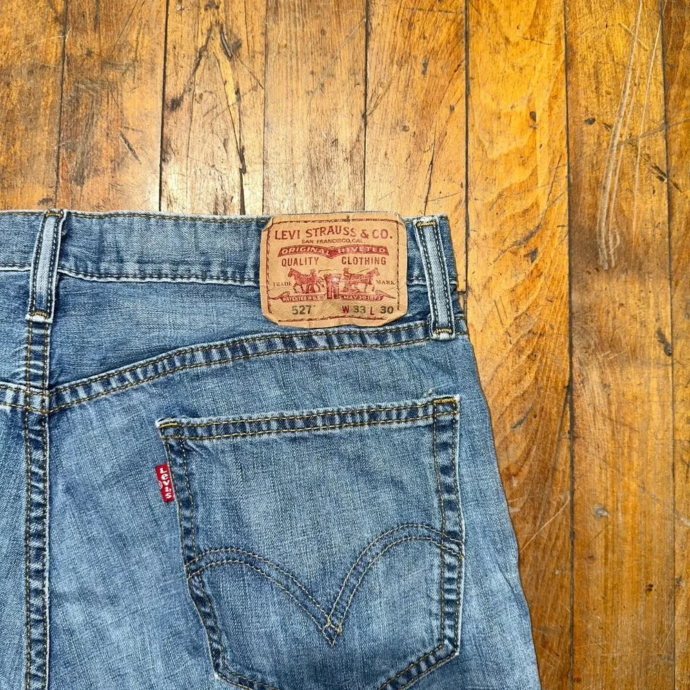 Levi's 527 Jeans Men's Size 33x30 Blue Denim Medium Wash Flat Front Bootcut Leg - Picture 9 of 10